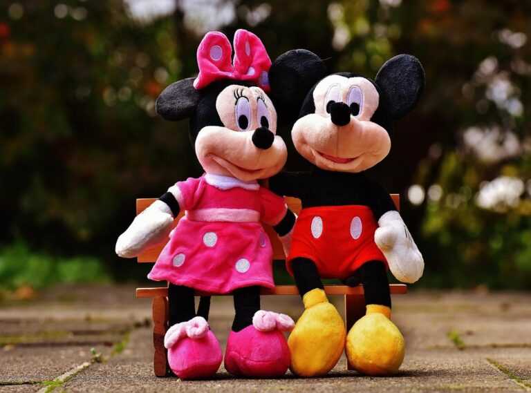 lock screen mickey mouse wallpaper